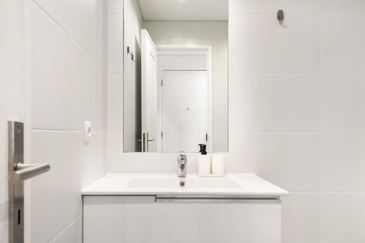 Whome Peaceful Alges Family Home Away From City Noise Lisboa Εξωτερικό φωτογραφία